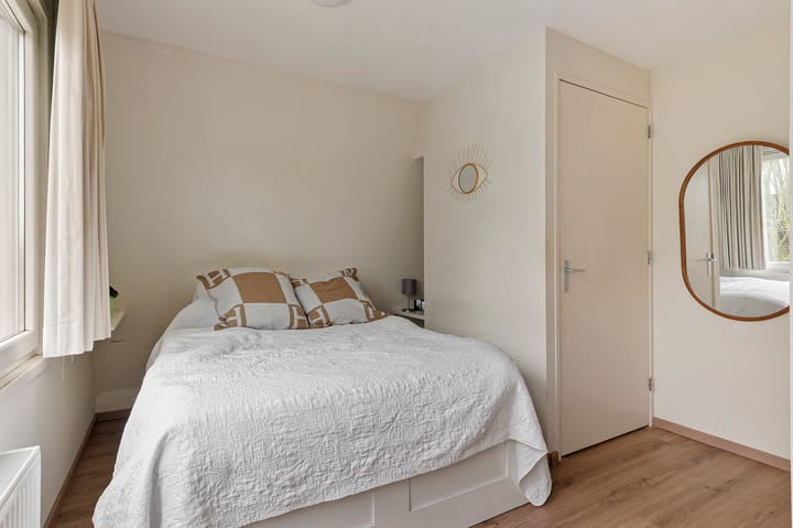 Foto 38 van Van den Berghlaan 437