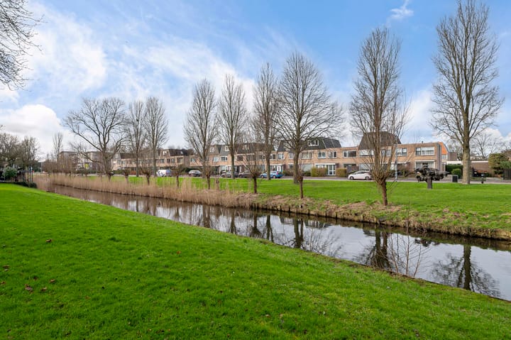 Foto 49 van Van den Berghlaan 437