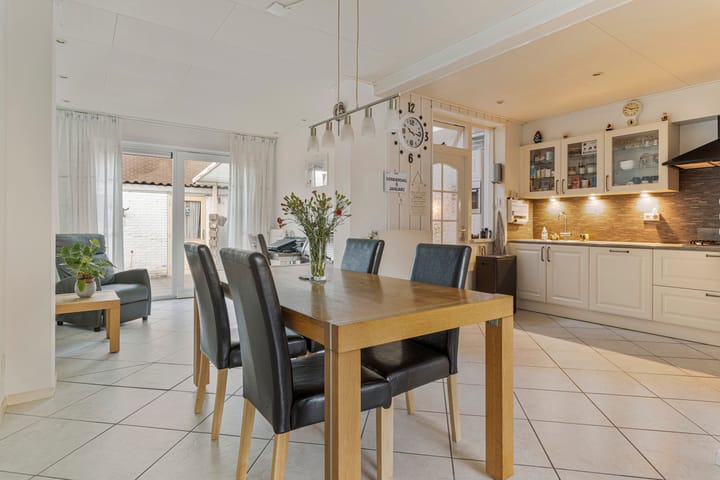 Foto 4 van Perestraat 29