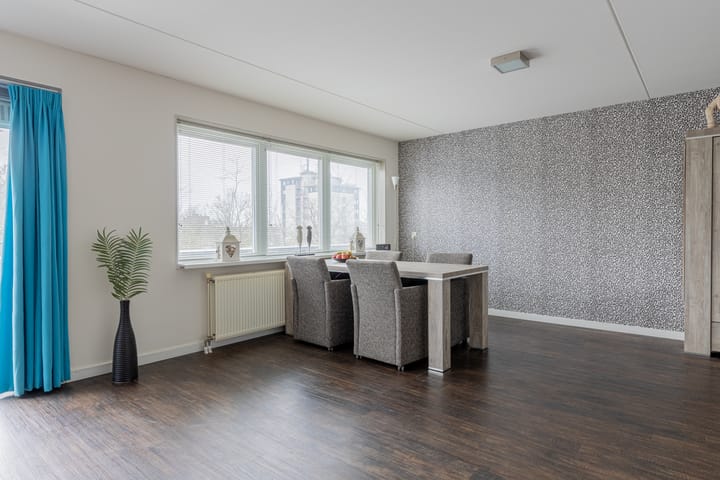 Foto 16 van Raadhuisplein 16