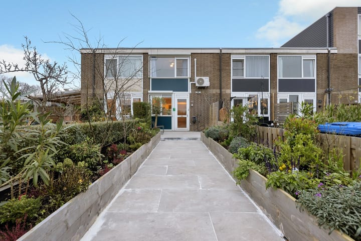 Photo 7 of Toverfluitstraat 28