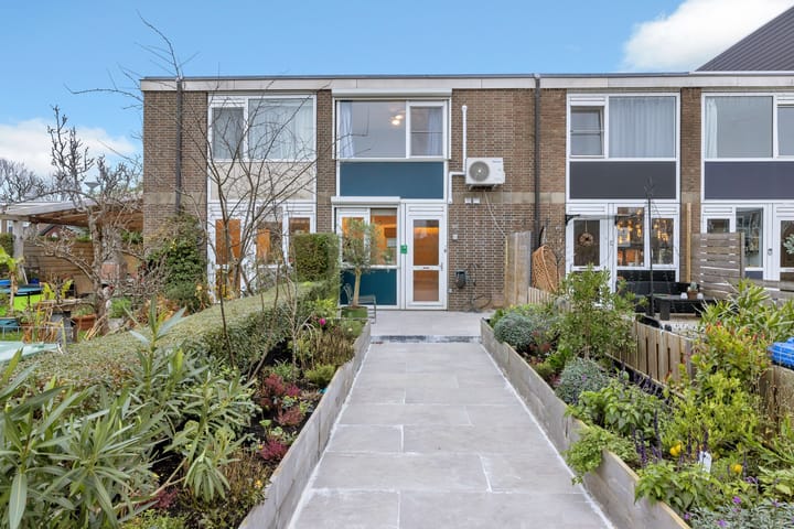 Photo 1 of Toverfluitstraat 28