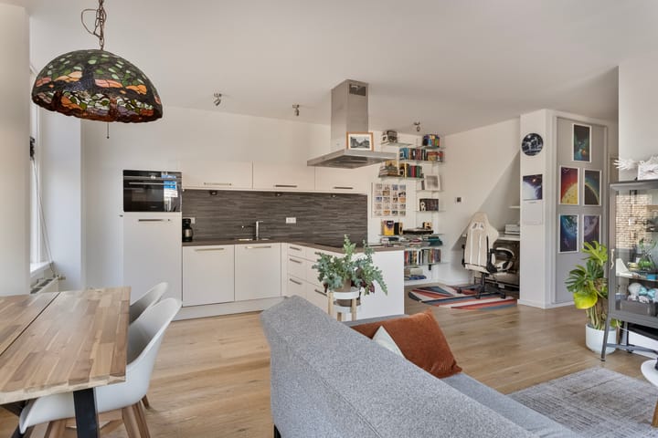 Foto 56 van Bloemendalstraat 1-B