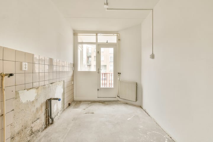 Photo 8 of Molukkenstraat 109-M