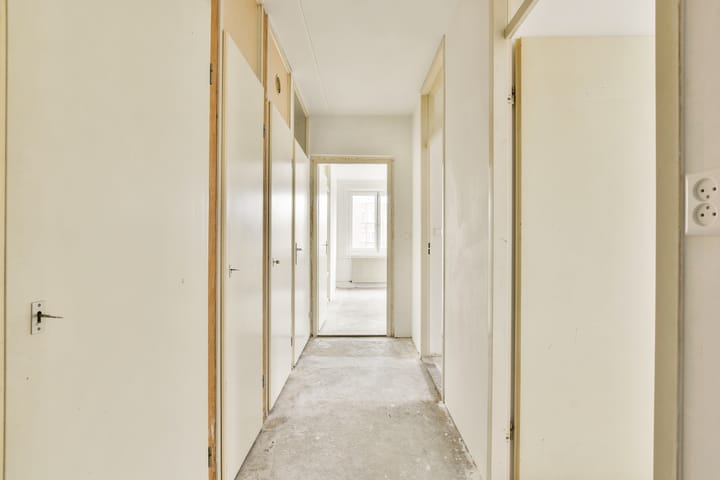 Photo 12 of Molukkenstraat 109-M