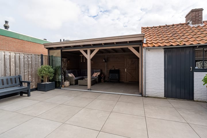 Foto 15 van Zeestraat 110