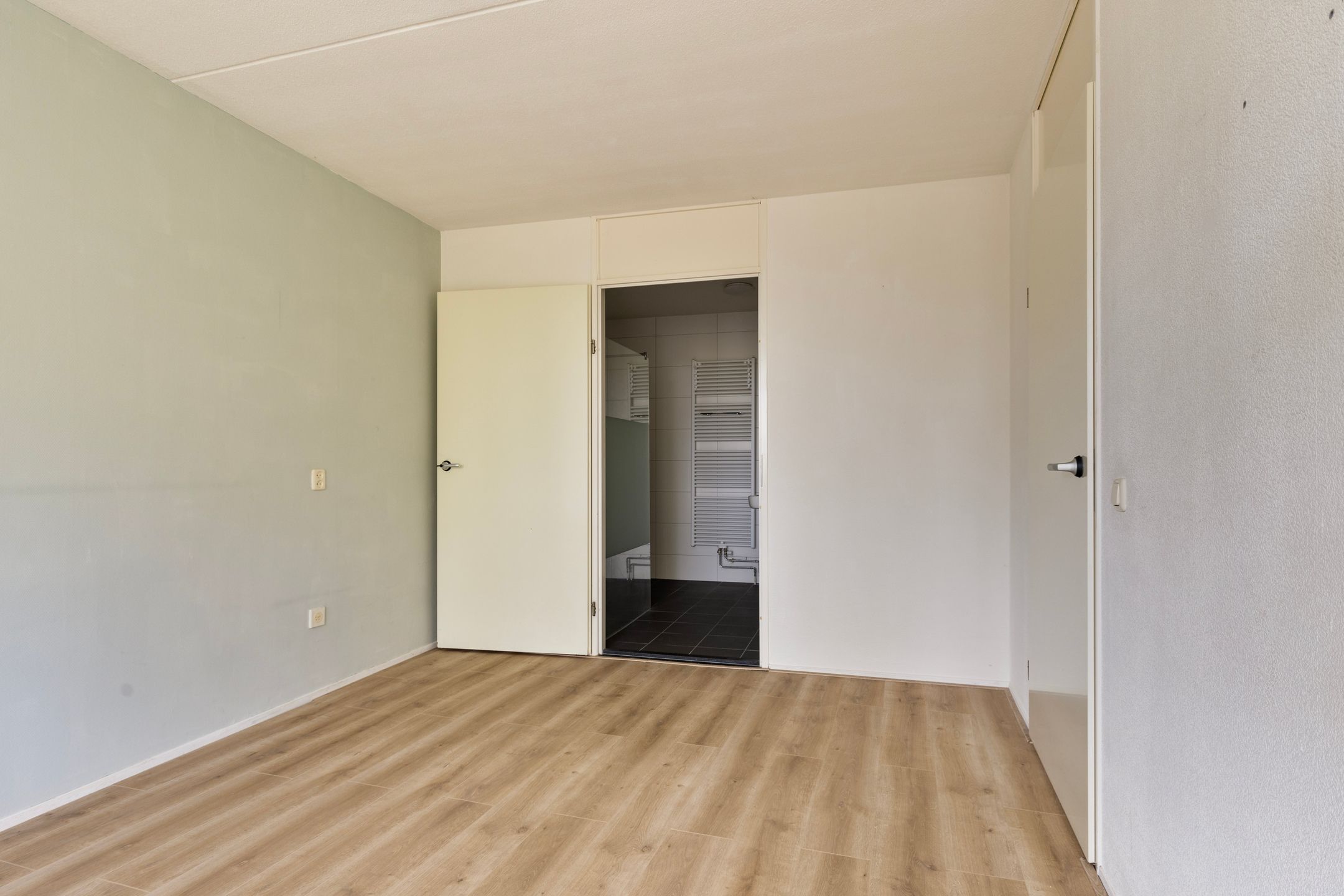 Foto 15 van Curiestraat 127