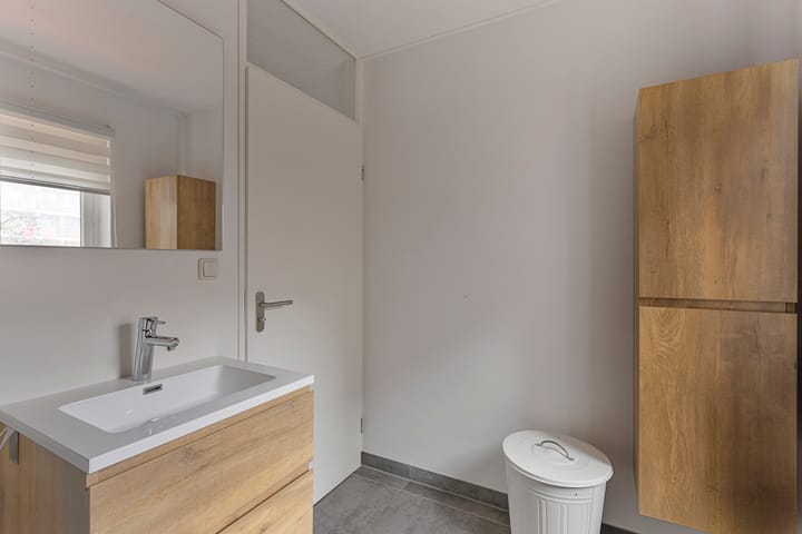 Foto 18 van Beugelsplein 2-C