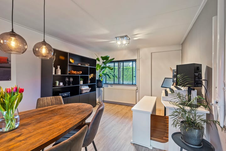 Foto 16 van Schoolstraat 2