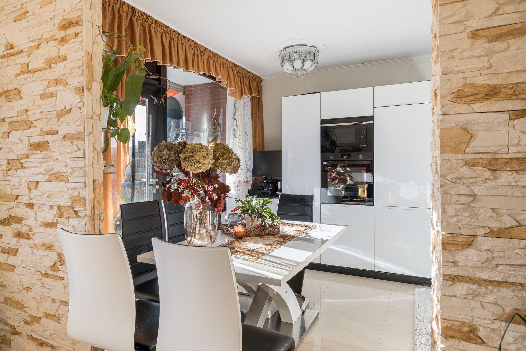 Foto 9 van Strevelsweg 215