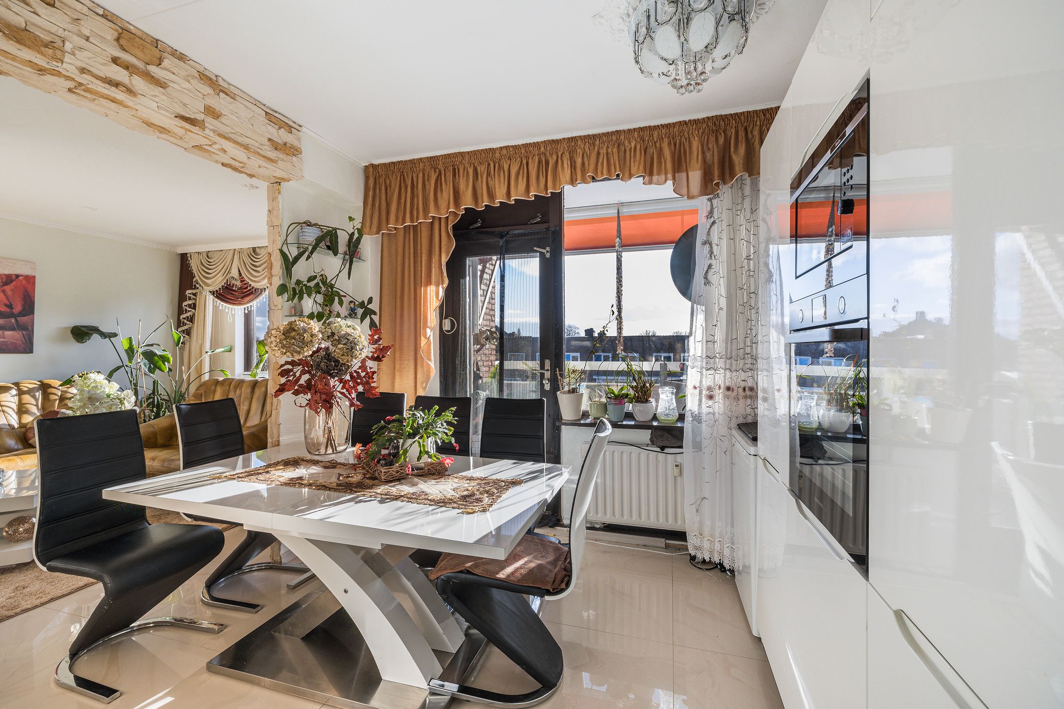 Foto 12 van Strevelsweg 215