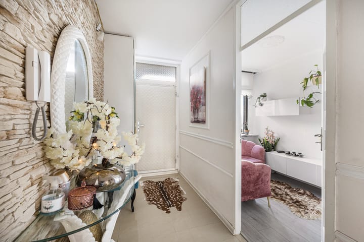 Foto 19 van Strevelsweg 215