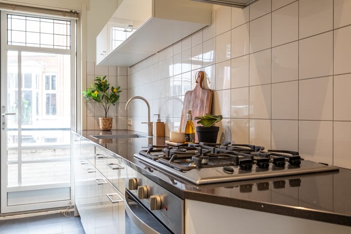 Photo 9 of Frederik Hendriklaan 36-D