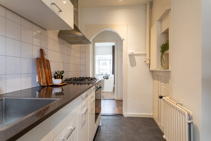 Photo 11 of Frederik Hendriklaan 36-D