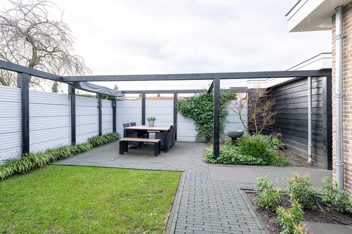 Photo 28 of De Uphof 9