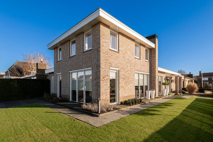 Photo 54 of De Uphof 9