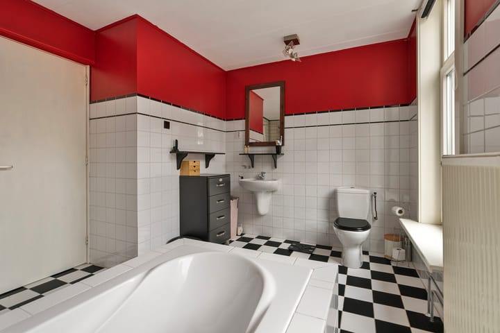 Foto 12 van Koninginnestraat 12