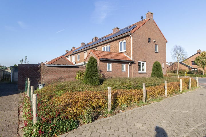 View photo 19 of Wilhelminalaan 42