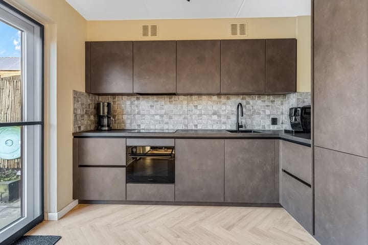 Foto 3 van Van Rooijenstraat 32