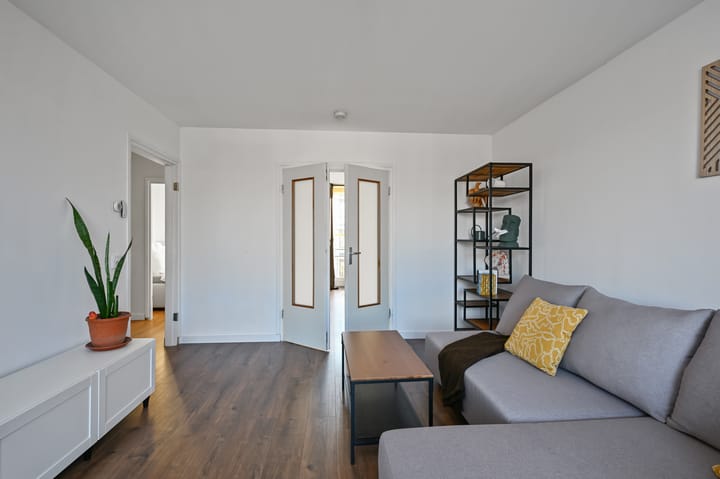 Photo 8 of Jan van Schaffelaarplantsoen 7-D