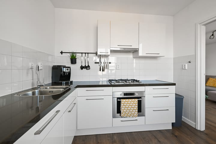 Photo 13 of Jan van Schaffelaarplantsoen 7-D