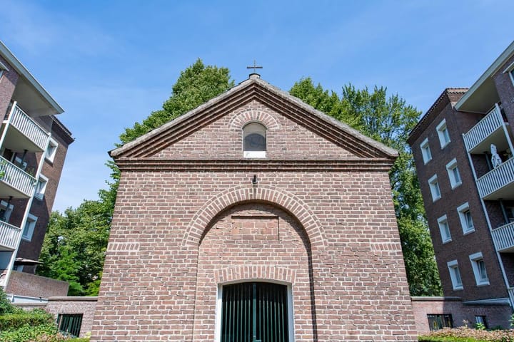 Photo 37 of Jan van Schaffelaarplantsoen 7-D