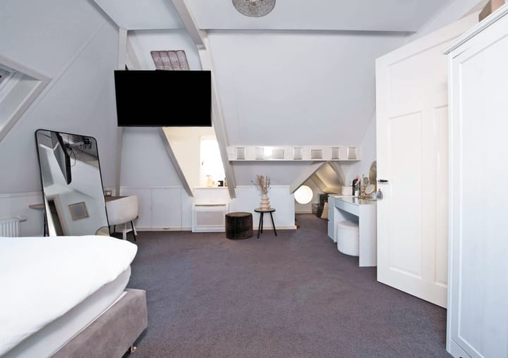 Foto 42 van Hoog en Wellerlaan 12