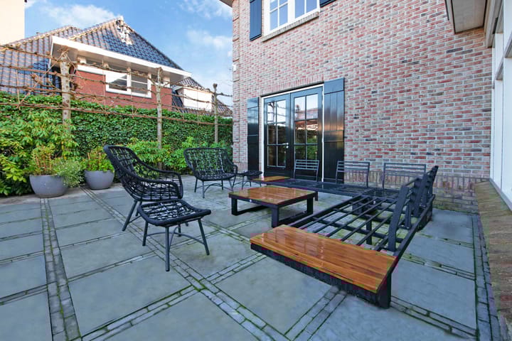 Foto 58 van Hoog en Wellerlaan 12