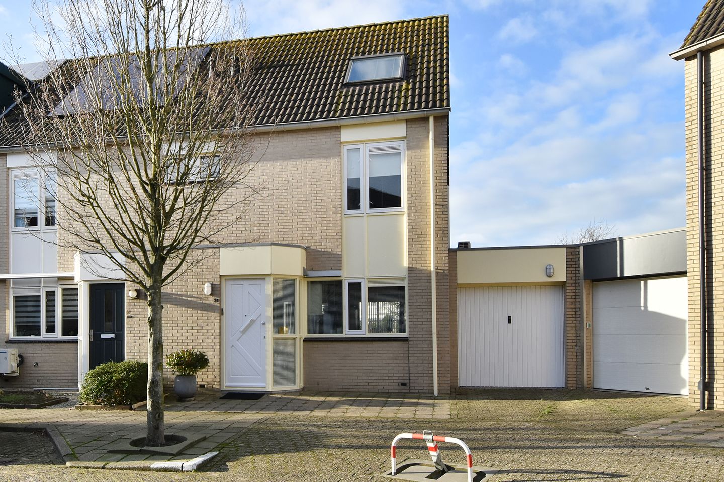 Foto 1 van Clariet Kok-van Alphenstraat 31