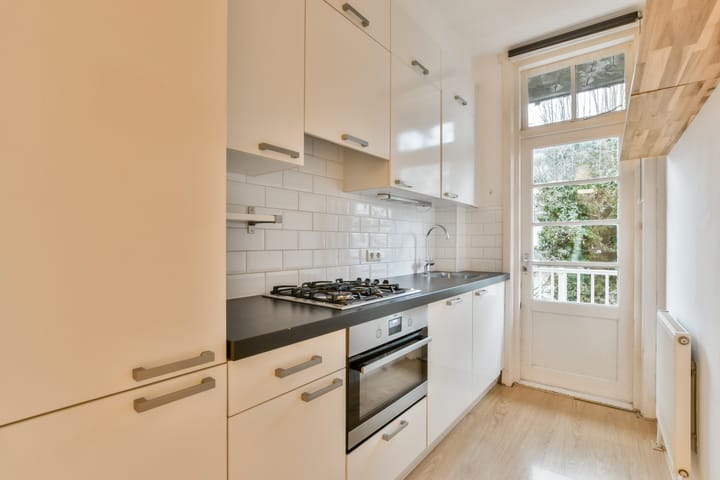 Foto 11 van Aalsmeerweg 34-2