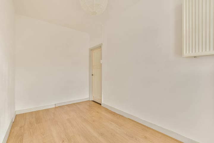 Foto 15 van Aalsmeerweg 34-2