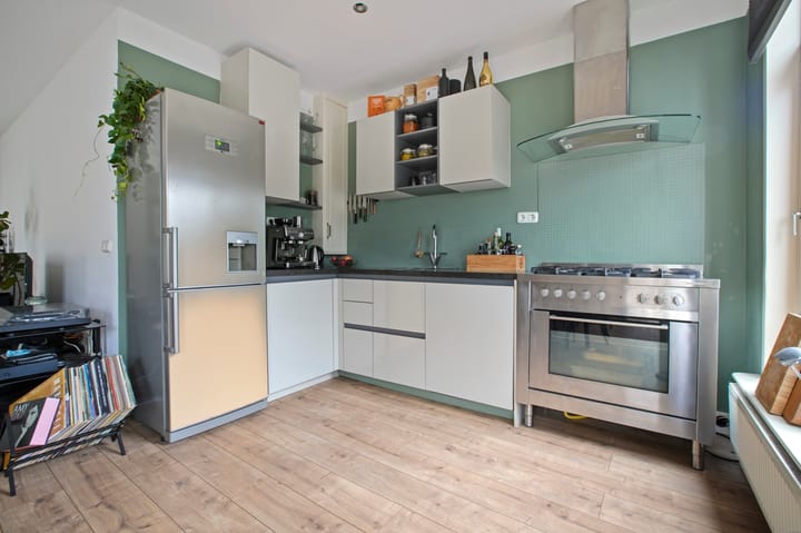 Foto 11 van Linnaeusstraat 63-1