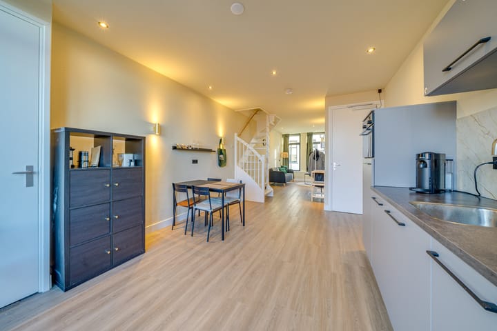 Photo 8 of Vijhestraat 15-A