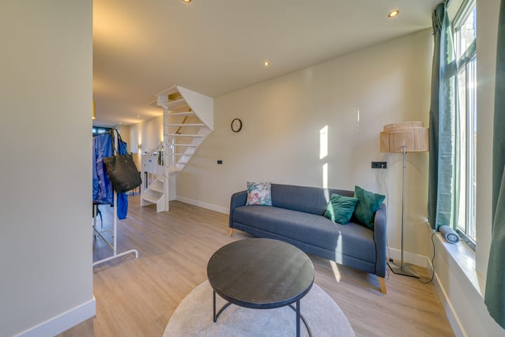 Photo 9 of Vijhestraat 15-A