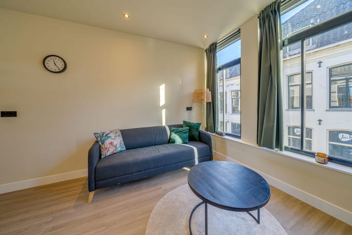 Photo 10 of Vijhestraat 15-A