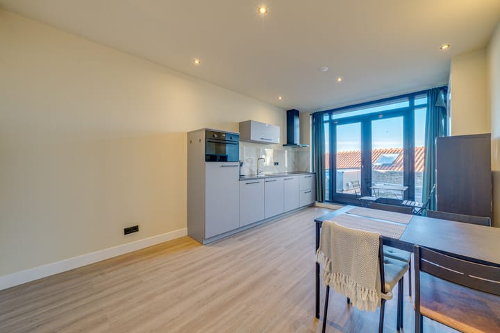 Photo 12 of Vijhestraat 15-A