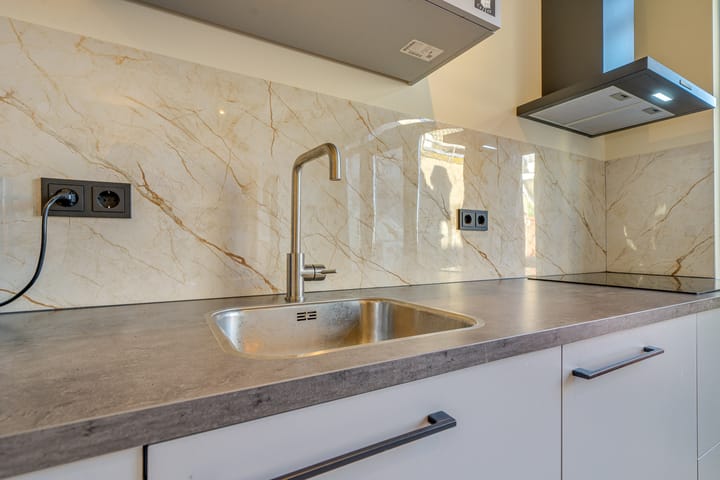 Photo 14 of Vijhestraat 15-A