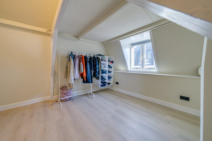 Photo 23 of Vijhestraat 15-A