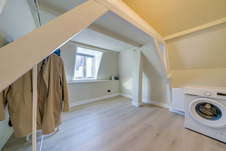 Photo 24 of Vijhestraat 15-A