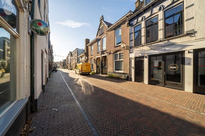 Photo 39 of Vijhestraat 15-A