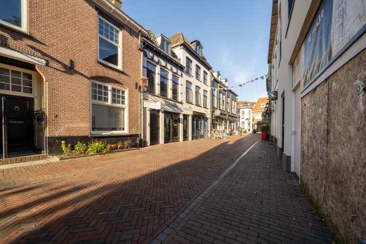Foto 40 van Vijhestraat 15-A