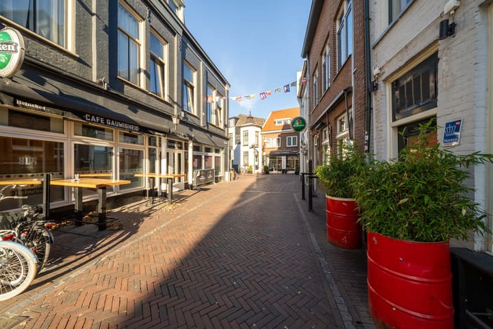 Foto 41 van Vijhestraat 15-A