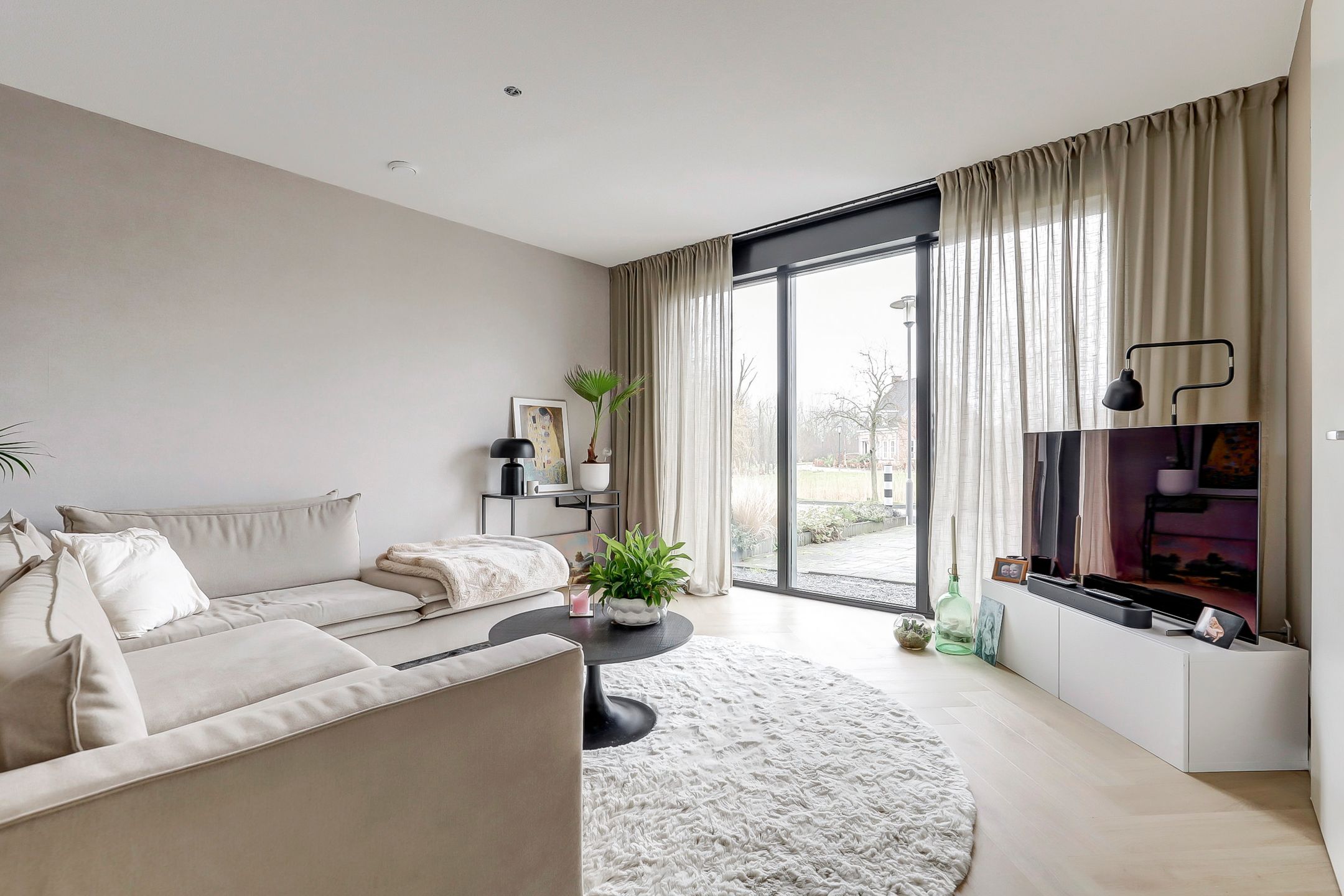 Foto 9 van John Denverlaan 57