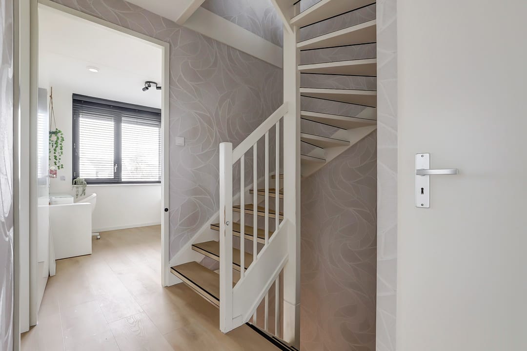 Foto 16 van John Denverlaan 57