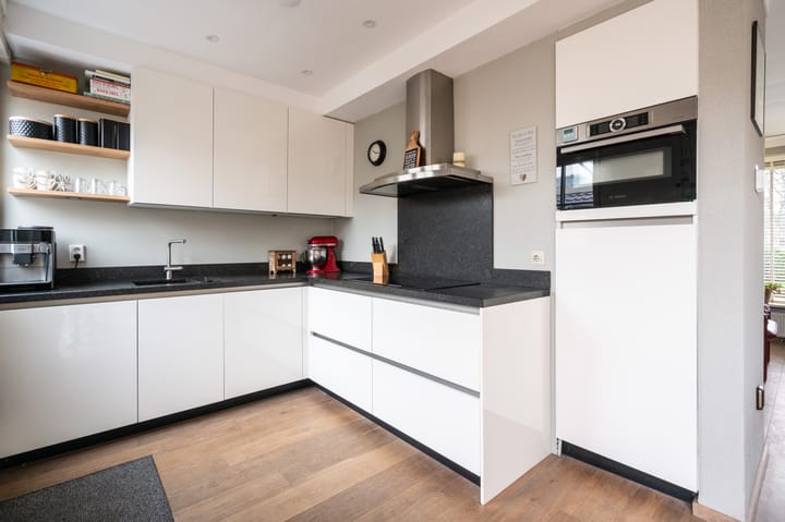 Foto 8 van Lorentzstraat 11