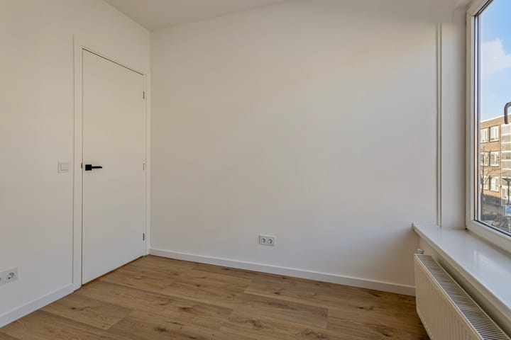 Foto 7 van Terschellingsestraat 14-B