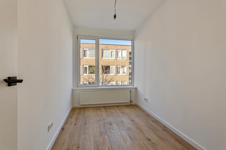 Foto 10 van Terschellingsestraat 14-B