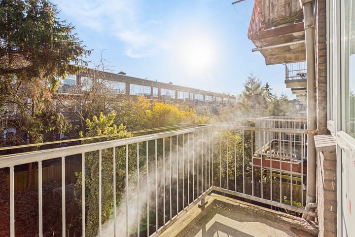 Foto 15 van Terschellingsestraat 14-B