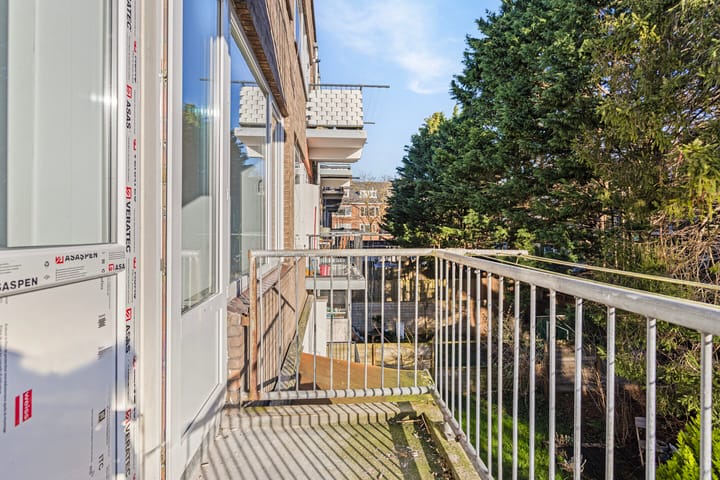 Foto 16 van Terschellingsestraat 14-B