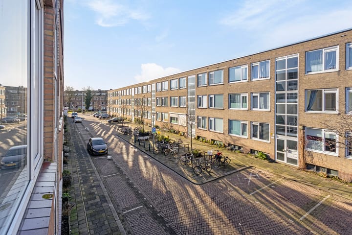 Foto 18 van Terschellingsestraat 14-B